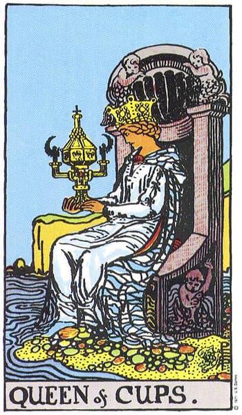 Rider-Waite-Smith - Queen of Cups
